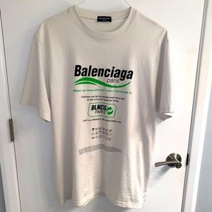 Balenciaga recycle t shirt size Large (In stock)